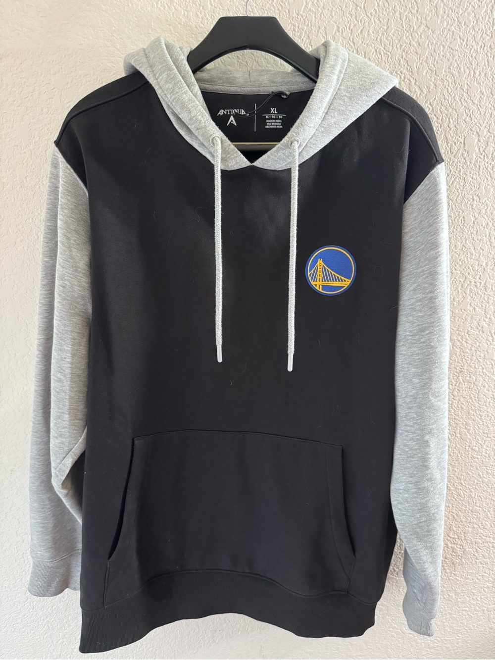 Antigua NBA Golden State Warriors Hoodie New without tags